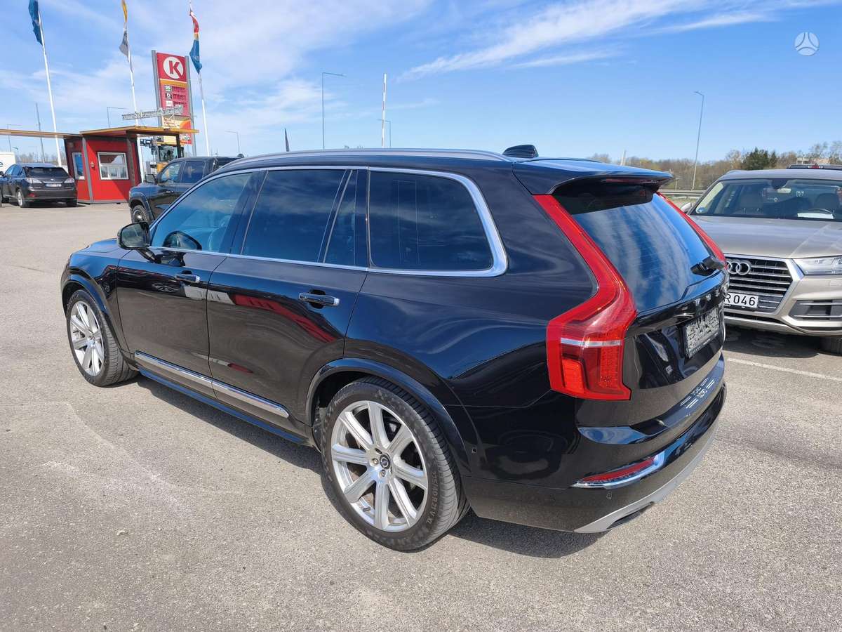 Volvo XC90 - 3