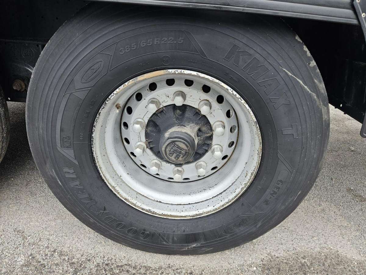 Krone SD, bortinės su tentu