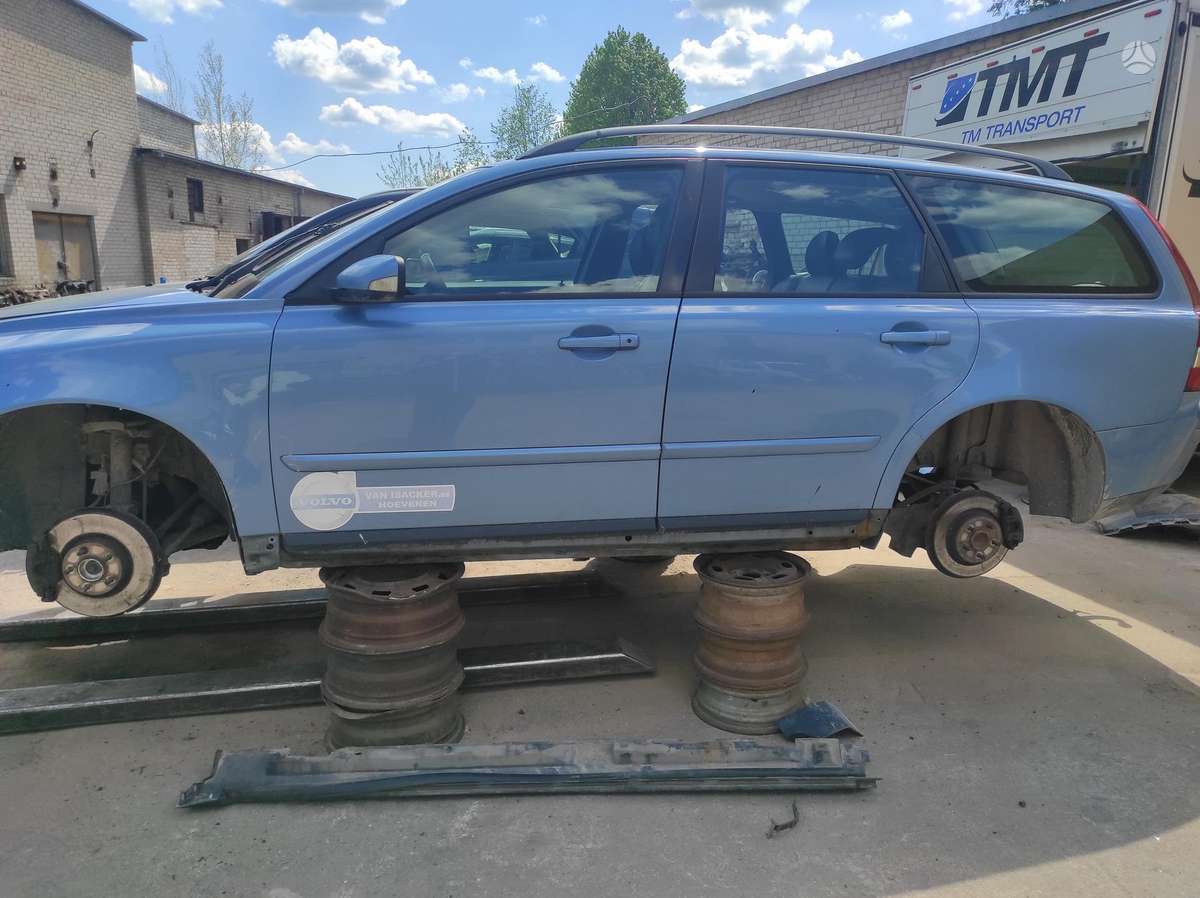 Volvo V50