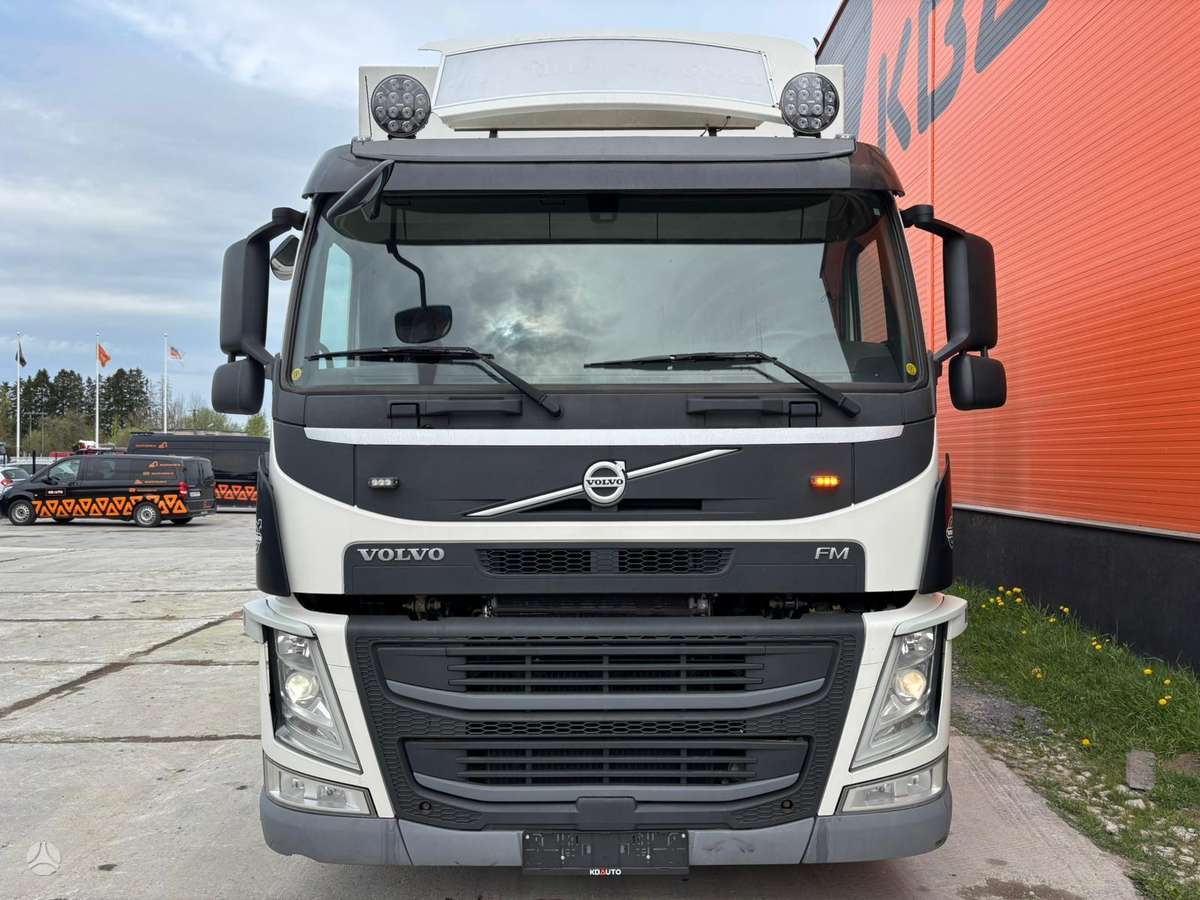Volvo FM 370 6x2*4, рефрижераторы