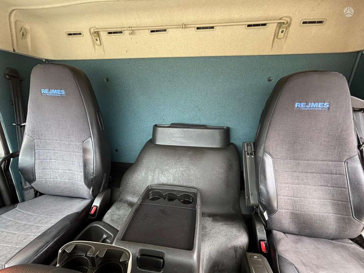 Volvo FM 370 6x2*4, рефрижераторы