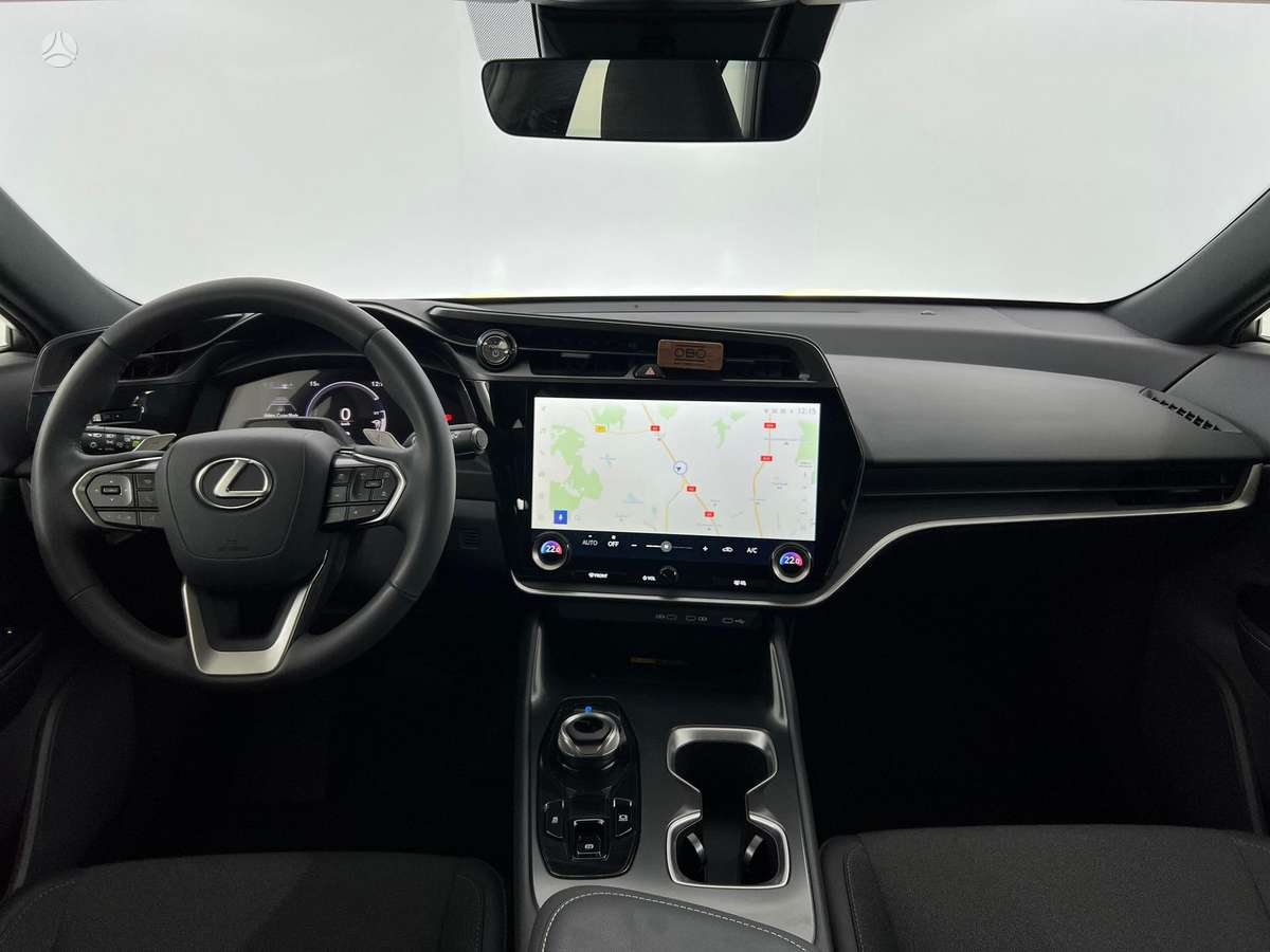 Lexus RZ 300e, Внедорожник / Кроссовер