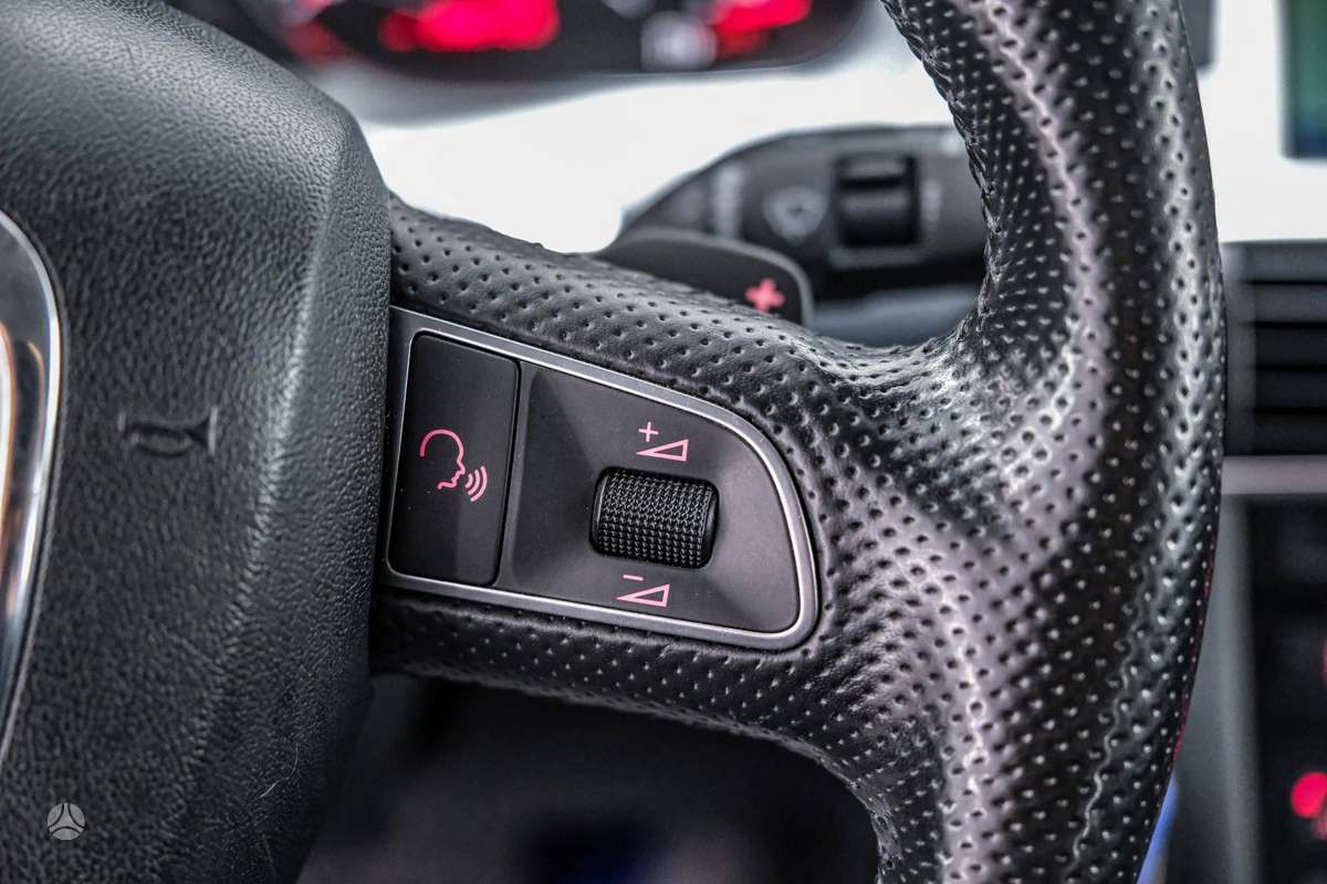 Audi A6, 3.0 l., universalas