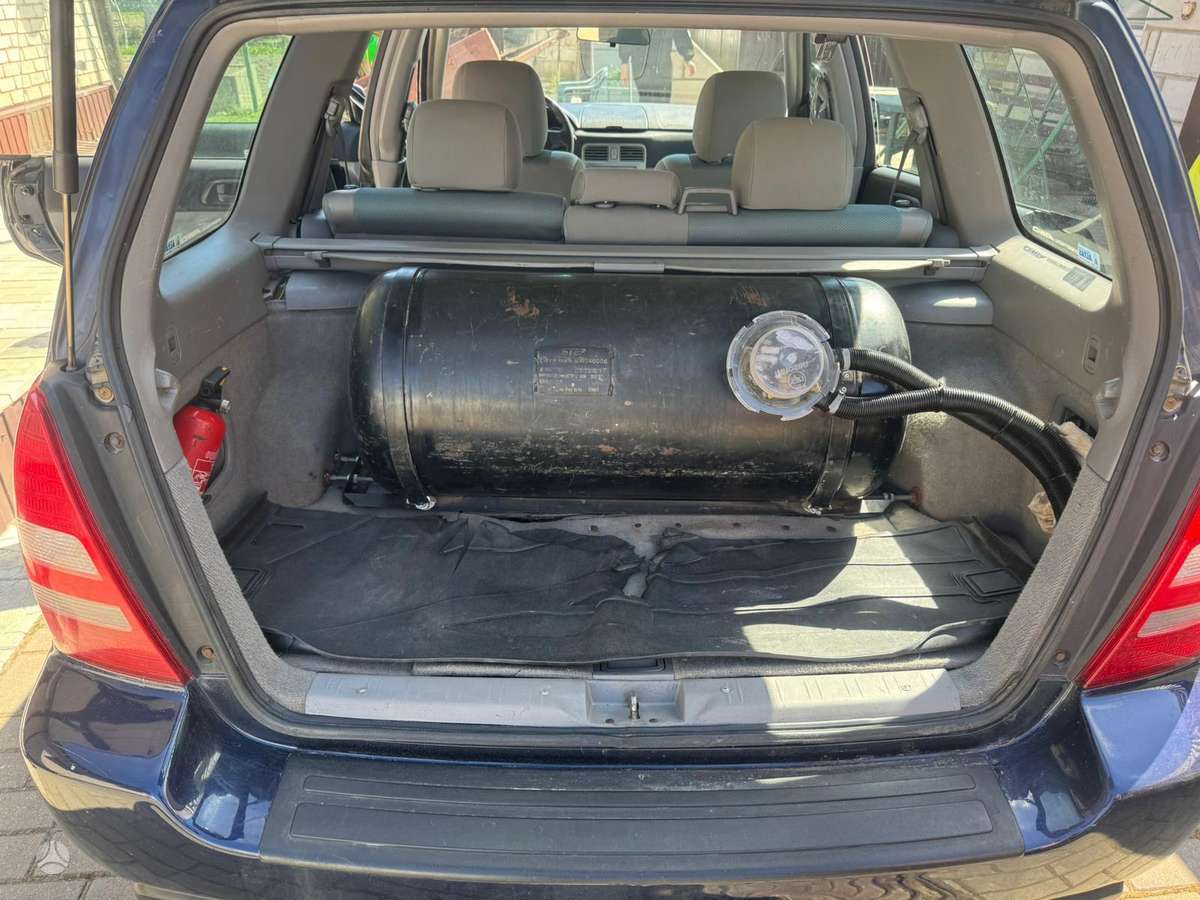 Subaru Forester, 2.5 l., hatchback