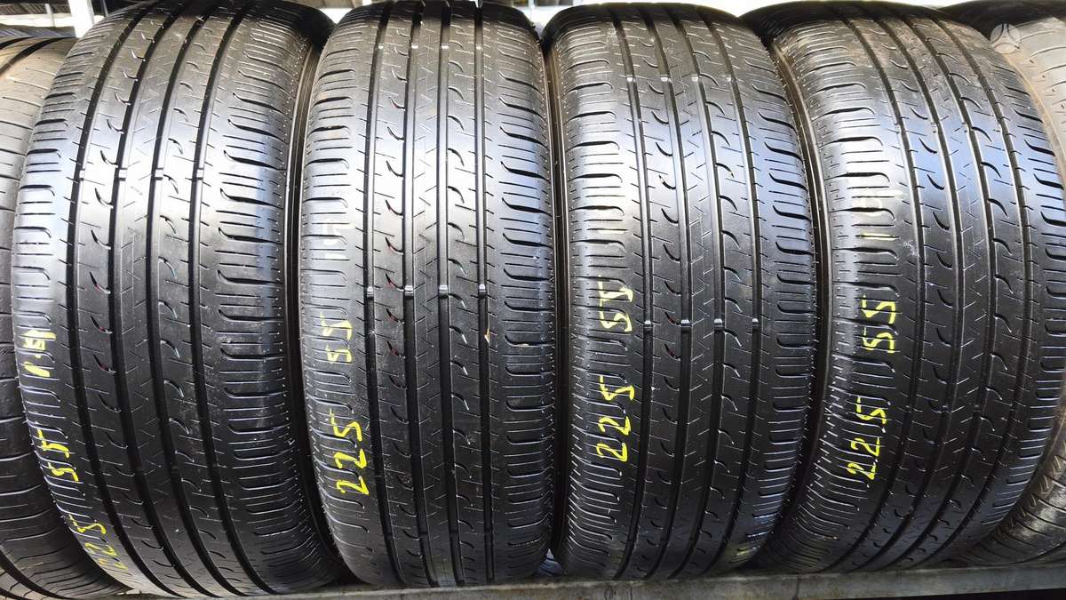 Goodyear Efficient Grip, summer 225/55 R19