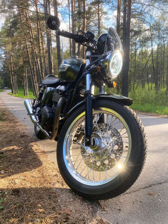 Triumph Thruxton 865cc, street / classic