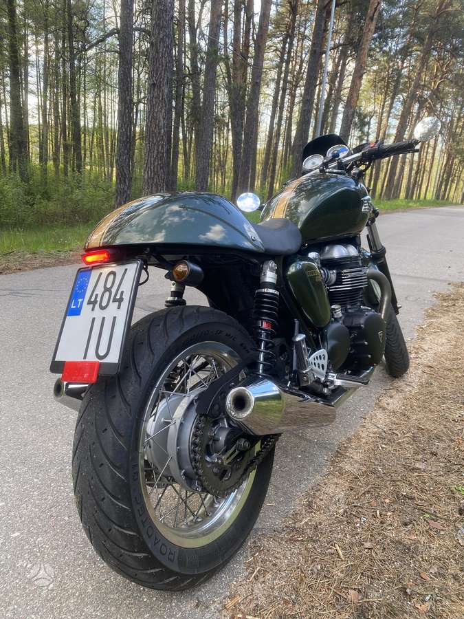 Triumph Thruxton 865cc, street / classic