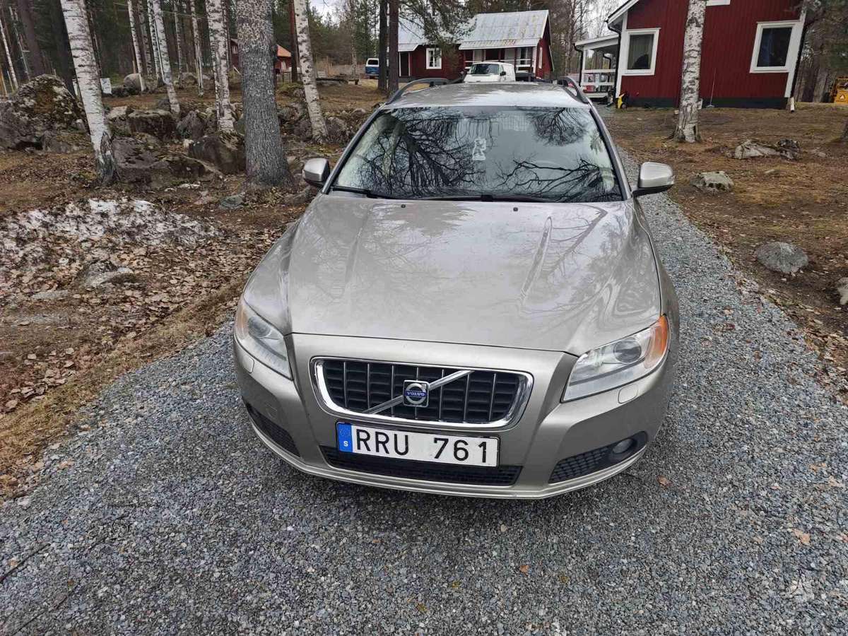 Volvo V70, 2.0 l., Универсал