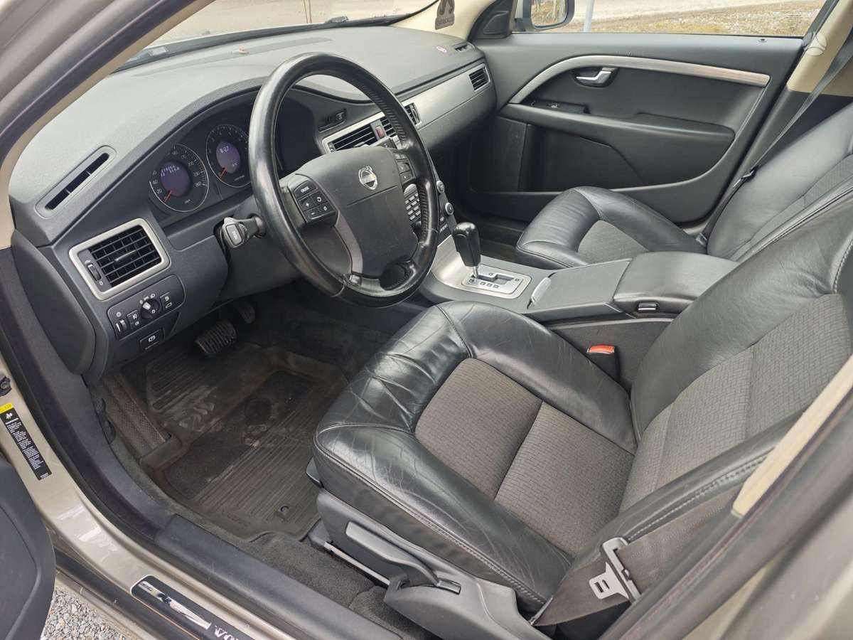 Volvo V70, 2.0 l., Универсал
