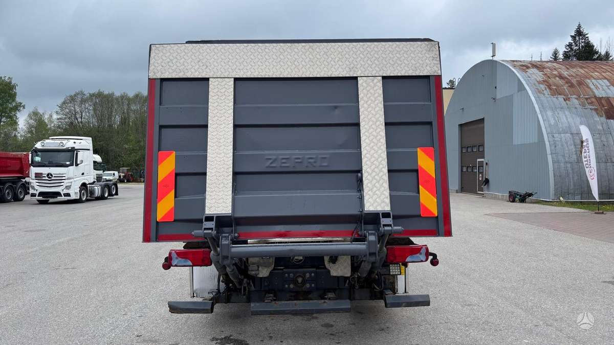 MAN TGX 26.480, container trucks
