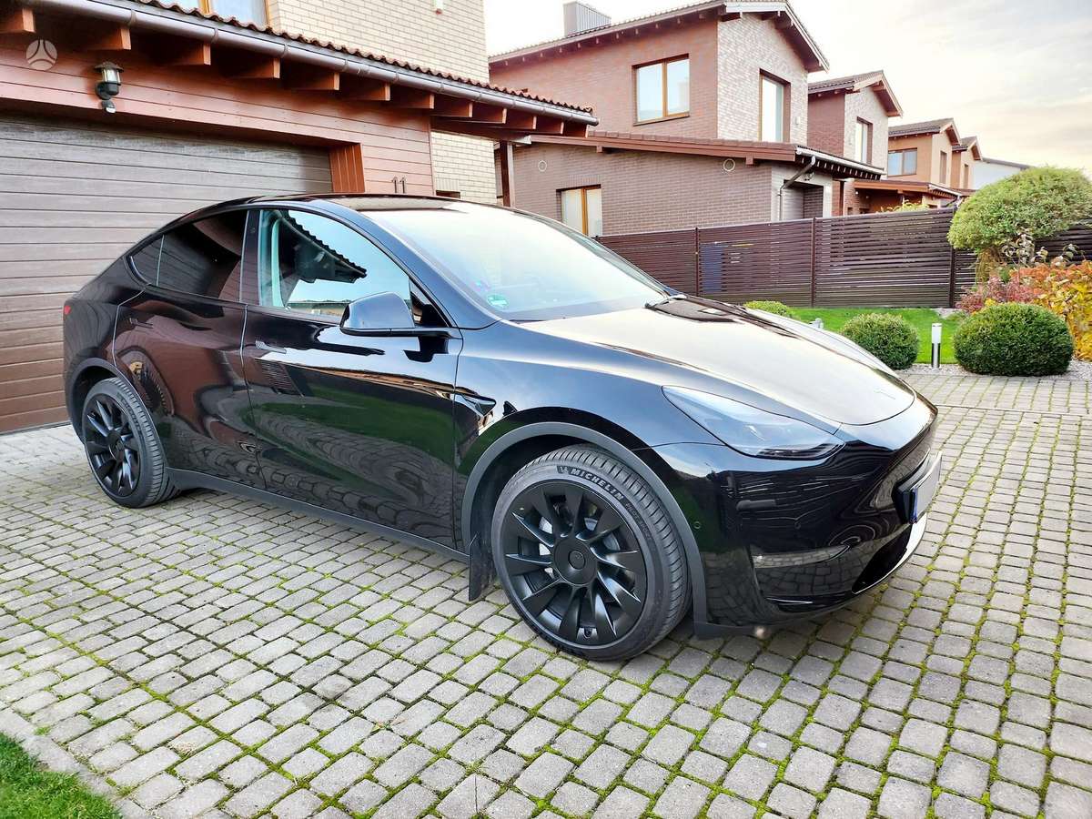 Tesla Model Y, 77 kWh, visureigis / krosoveris
