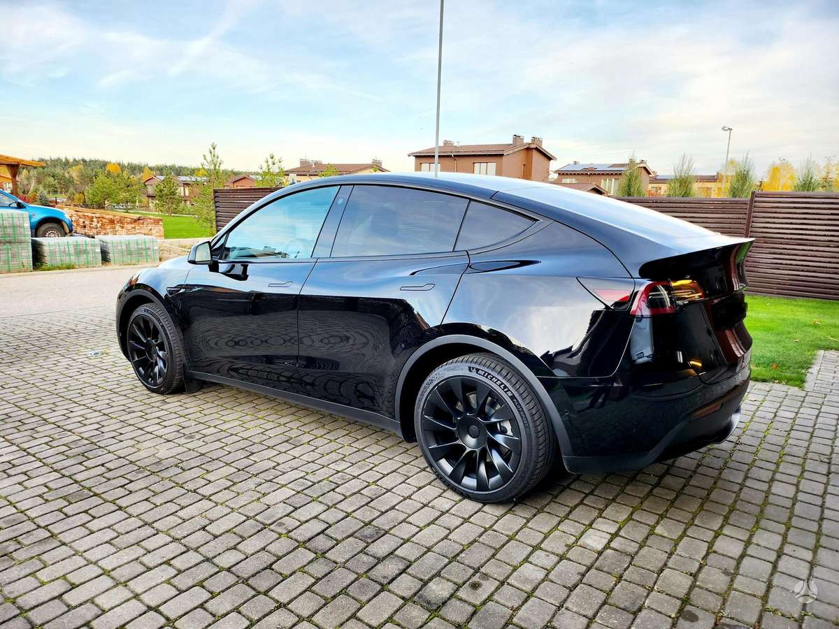 Tesla Model Y, 77 kWh, visureigis / krosoveris