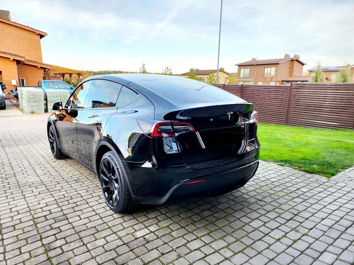 Tesla Model Y, 77 kWh, visureigis / krosoveris
