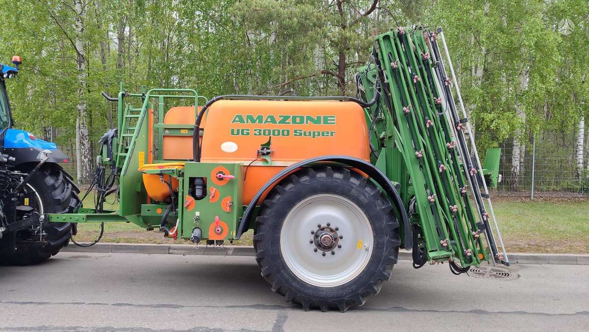 Amazone UG 3000, разбрызгиватели