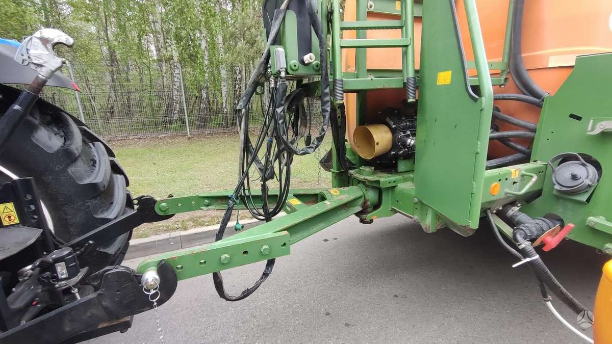 Amazone UG 3000, разбрызгиватели