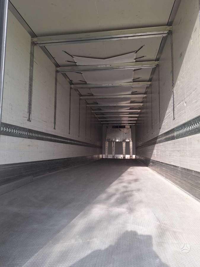 Krone SDR 27 Doppelstock, refrigerated