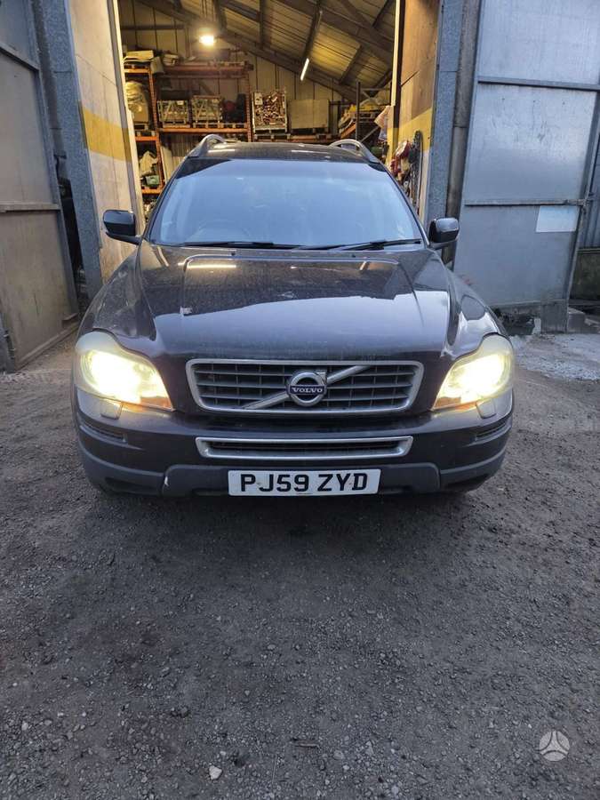 Volvo XC90 dalimis