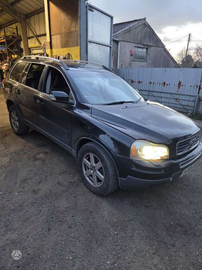 Volvo XC90 dalimis