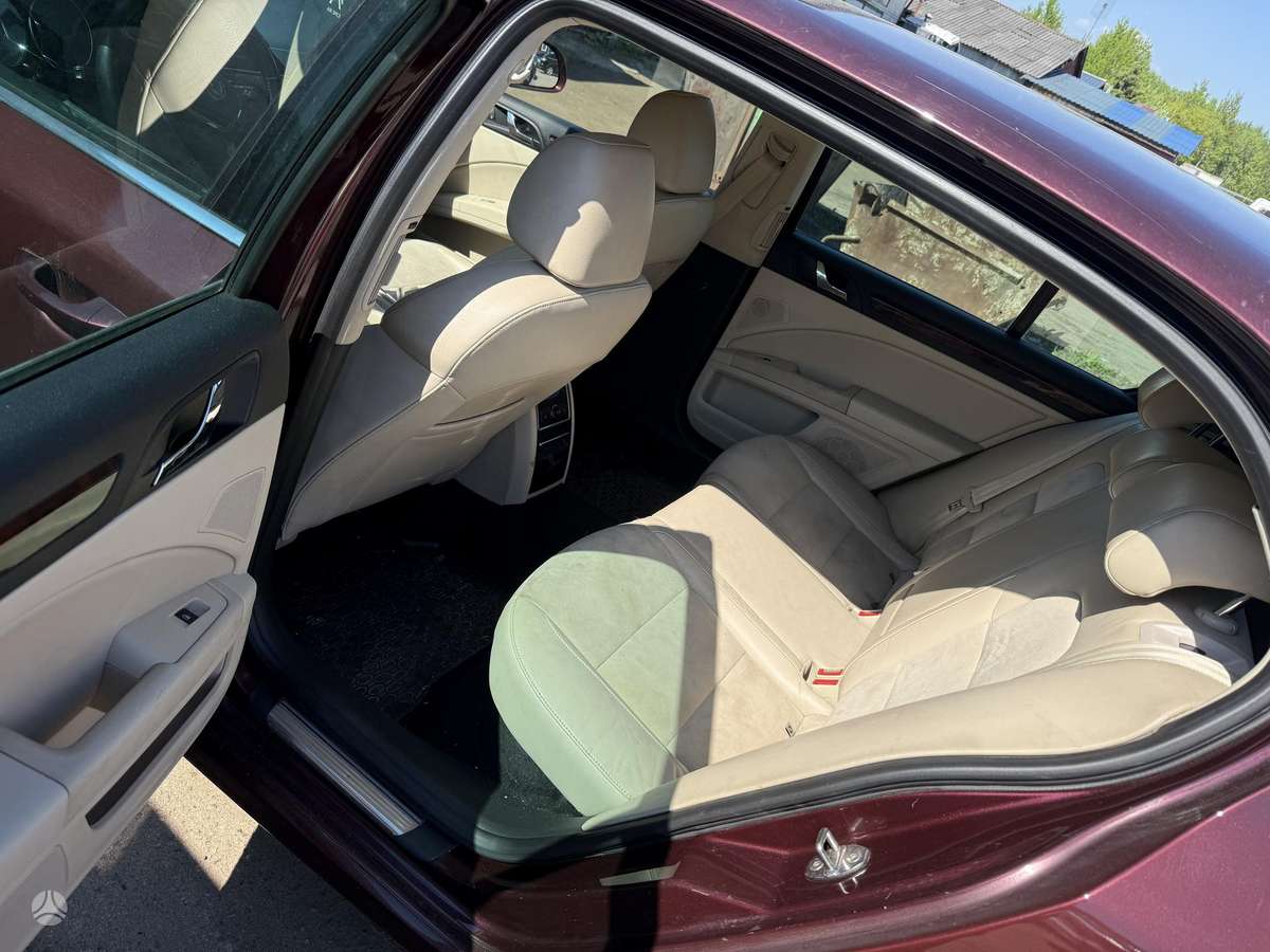 Skoda Superb Minsko pl 33a 5 angaras