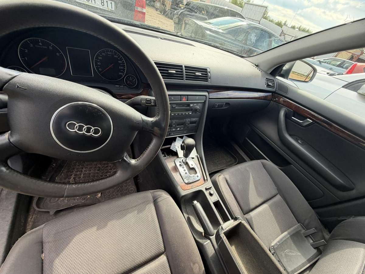 Audi A4, BFB/GEB/Y7Q