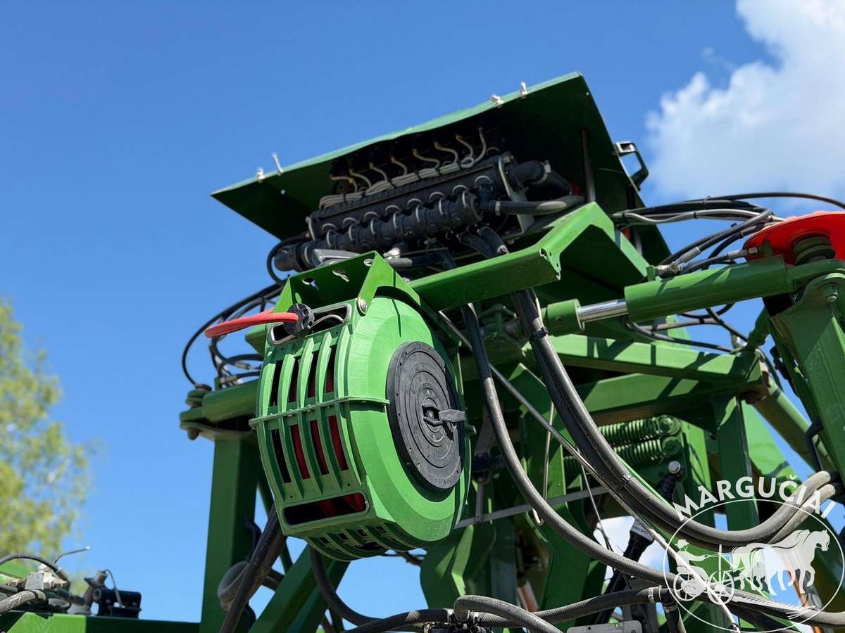 Amazone UX 4200, 4200 ltr, 24 m, sprayers