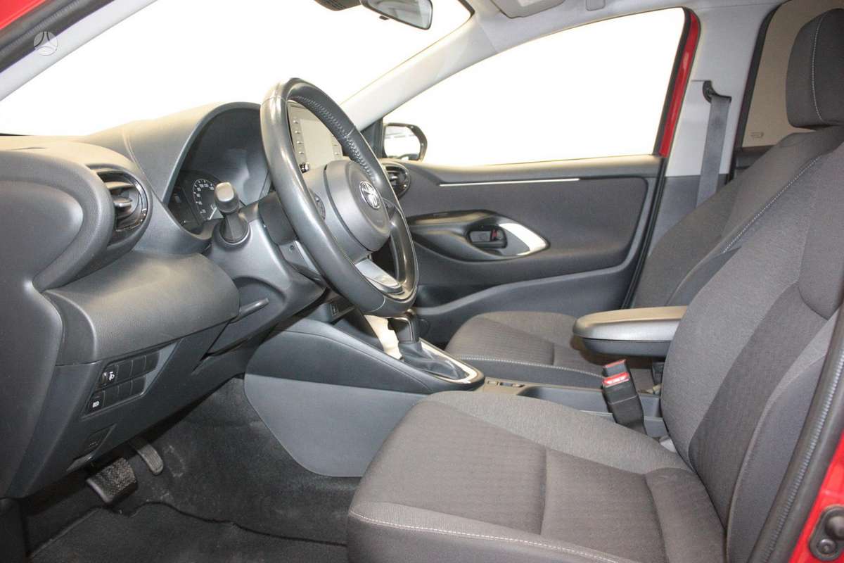 Toyota Yaris - 11