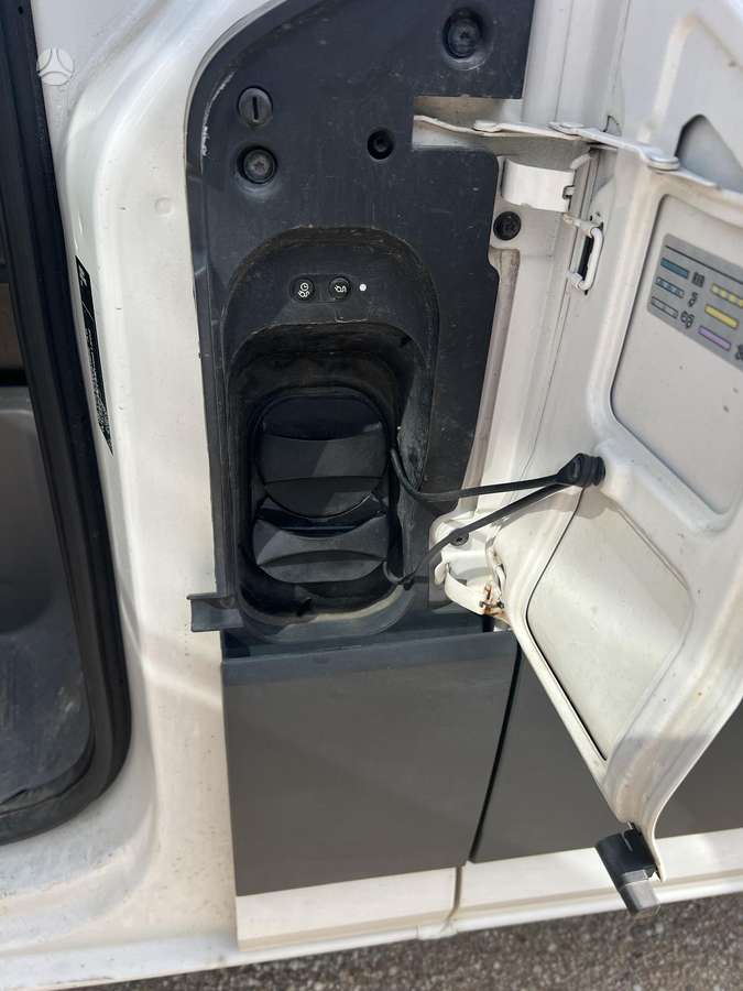 Volkswagen Crafter, cargo van