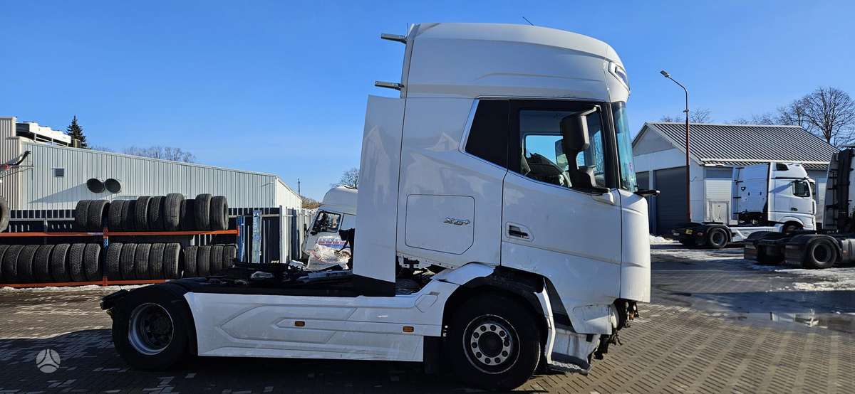 DAF XG, semi-trailer trucks