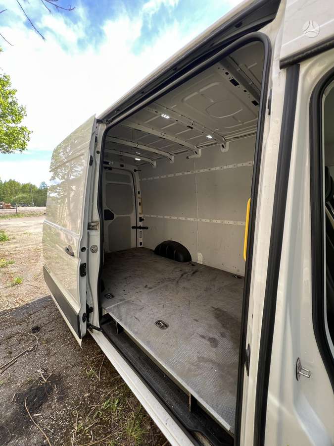 Volkswagen Crafter, cargo van