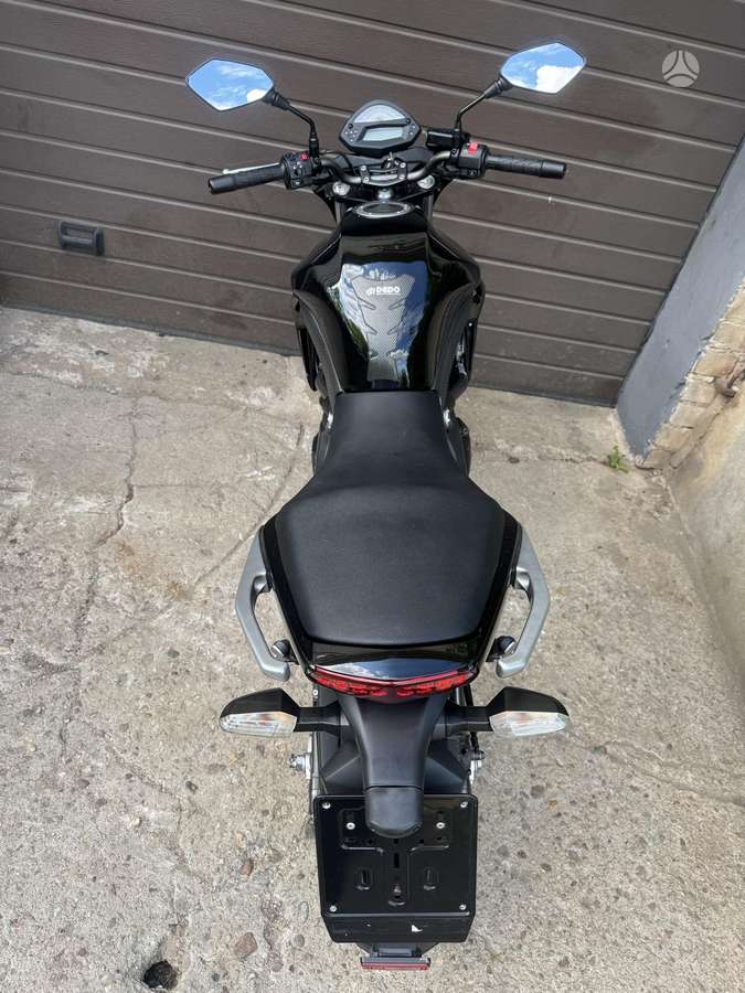 Kawasaki ER 650cc, street / classic
