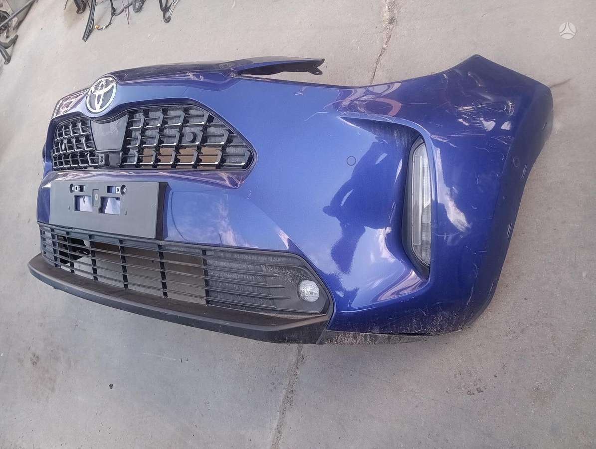 Toyota Yaris Cross kėbulo dalys