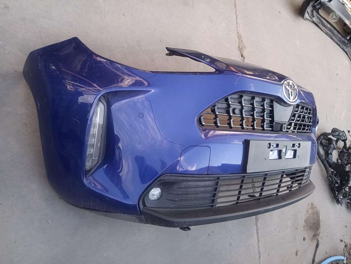 Toyota Yaris Cross kėbulo dalys