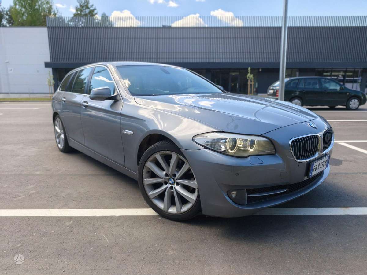 BMW 520, 2.0 l., universalas