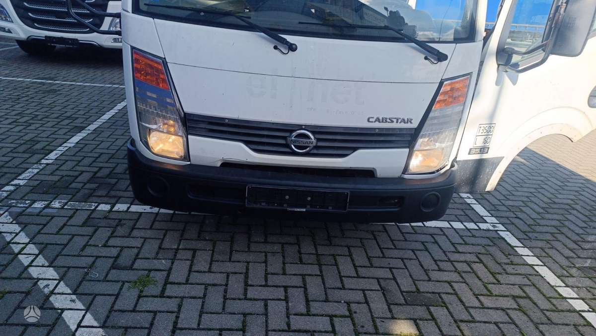Nissan Cabstar, автовышки