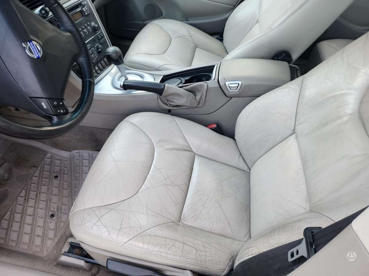 Volvo S60, 2.4 l., Седан