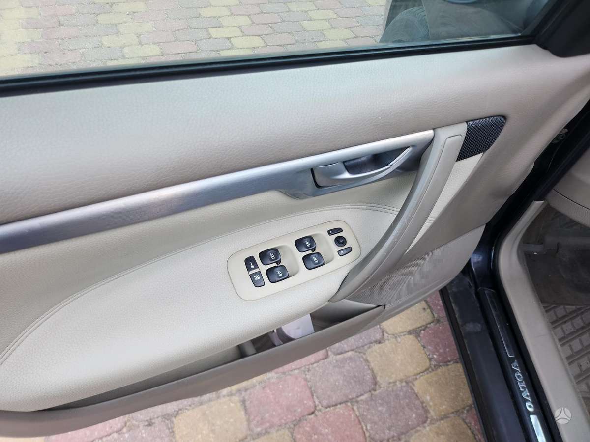Volvo S60, 2.4 l., Седан