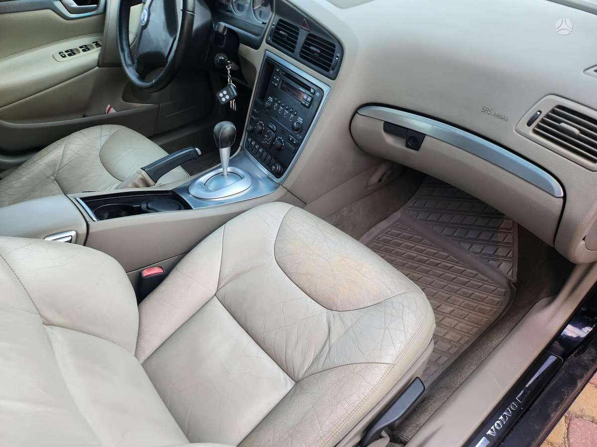 Volvo S60, 2.4 l., Седан