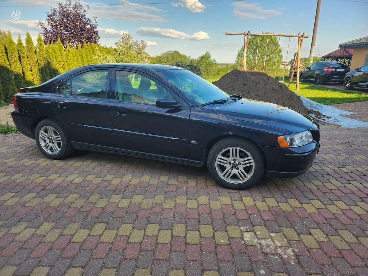 Volvo S60, 2.4 l., Седан