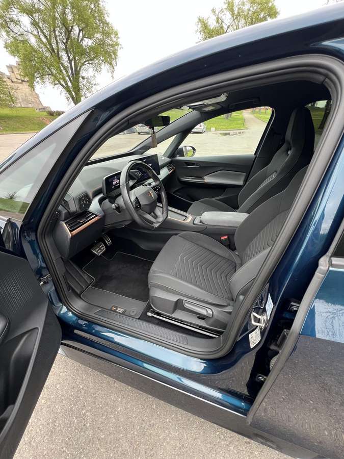 Cupra Born, 62 kWh, hatchback