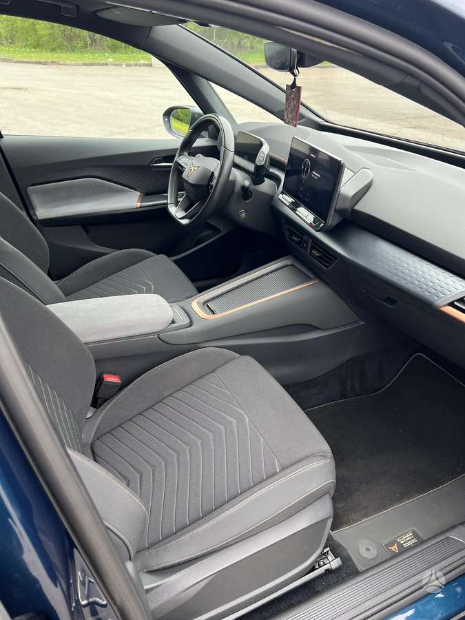 Cupra Born, 62 kWh, hatchback