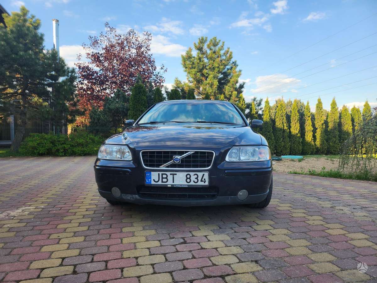 Volvo S60, 2.4 l., Седан