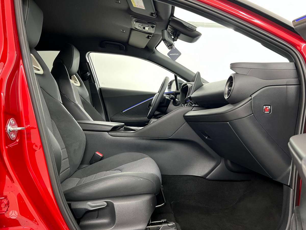 Toyota C-HR - 6