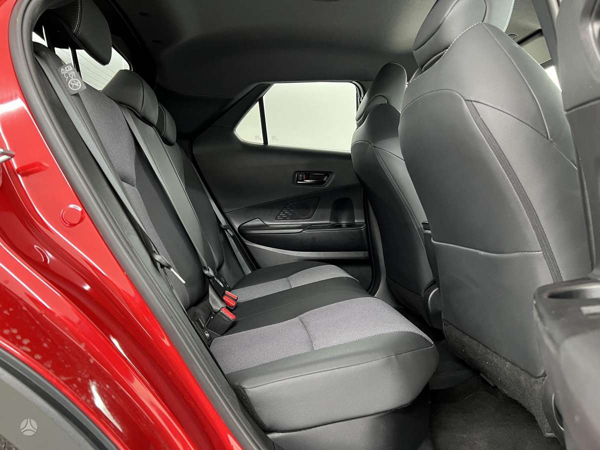 Toyota C-HR - 7