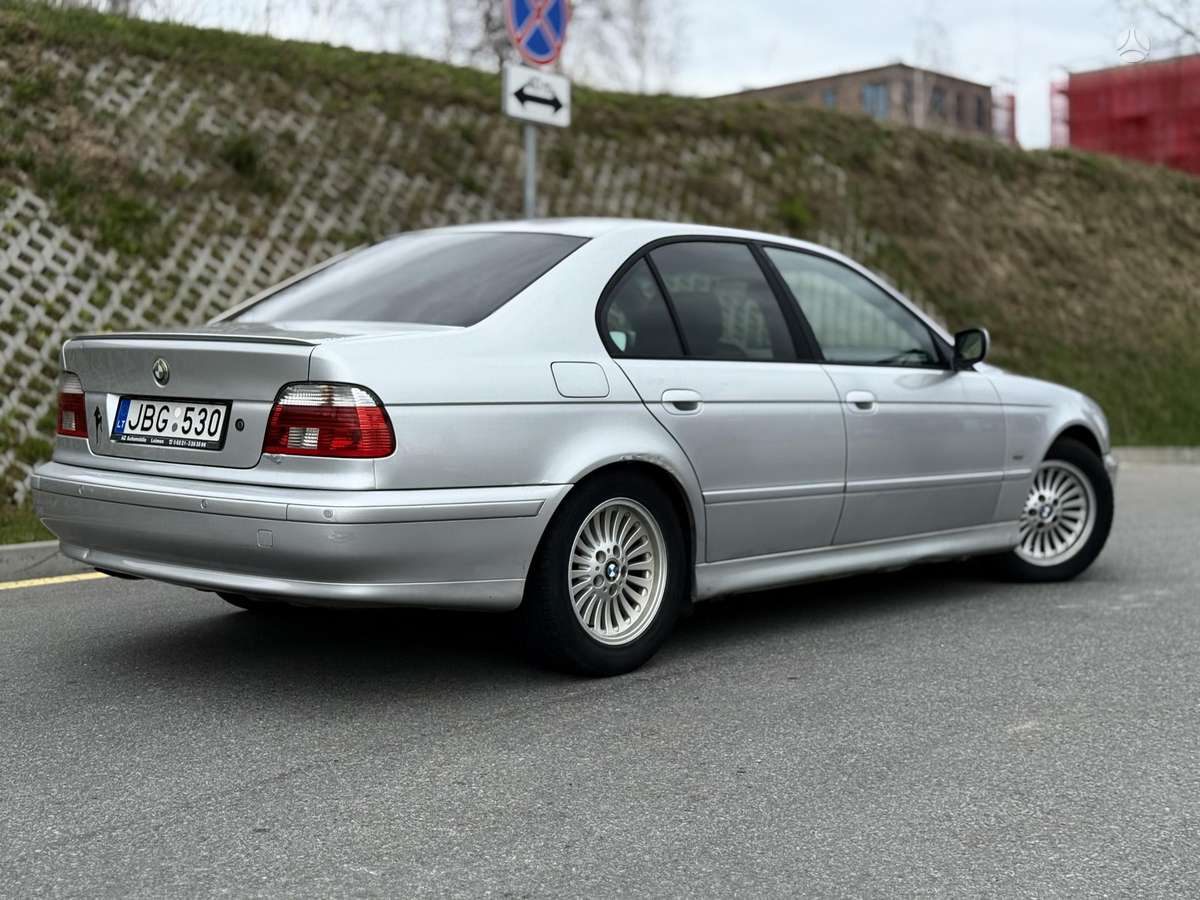 BMW 530, 3.0 l., Седан