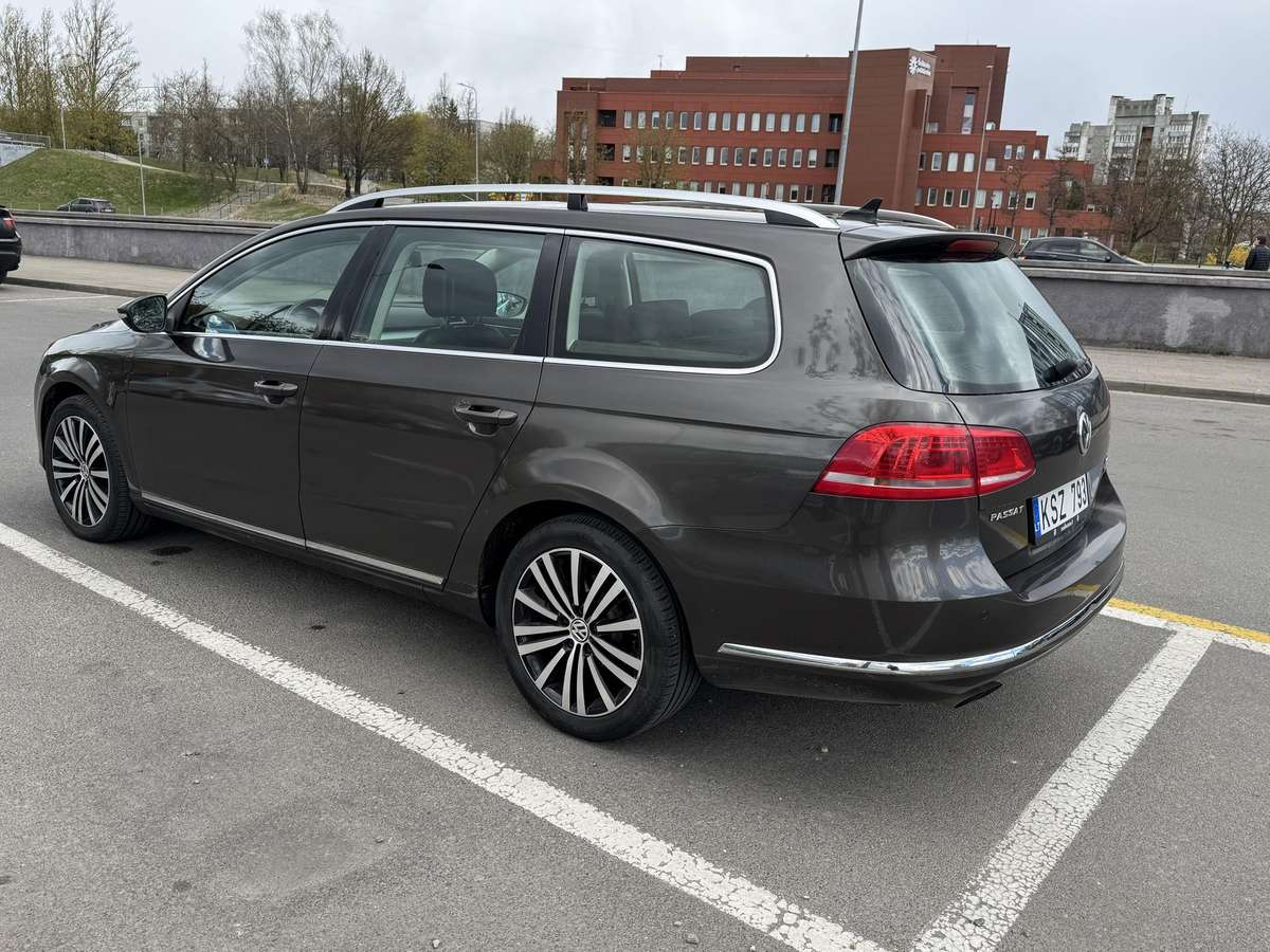 Volkswagen Passat, 2.0 l., Универсал