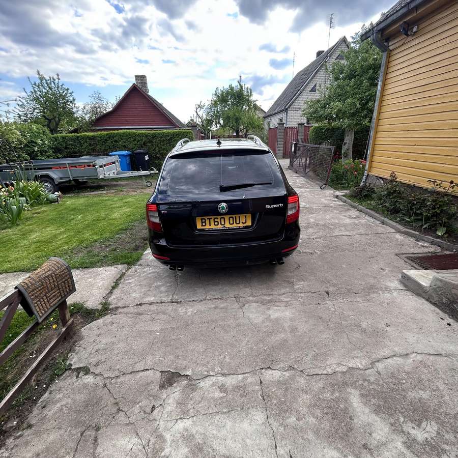 Skoda Superb, 2.0 l., universalas