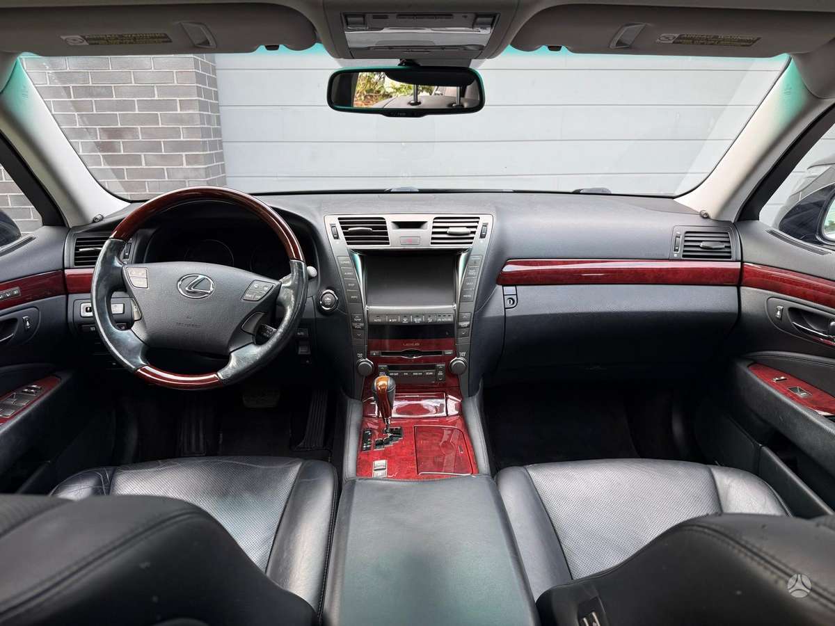 Lexus LS 460, 4.6 l., Седан