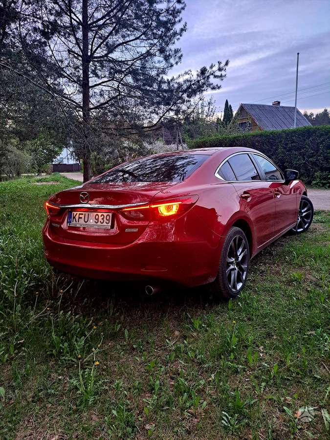 Mazda 6, 2.0 l., Седан
