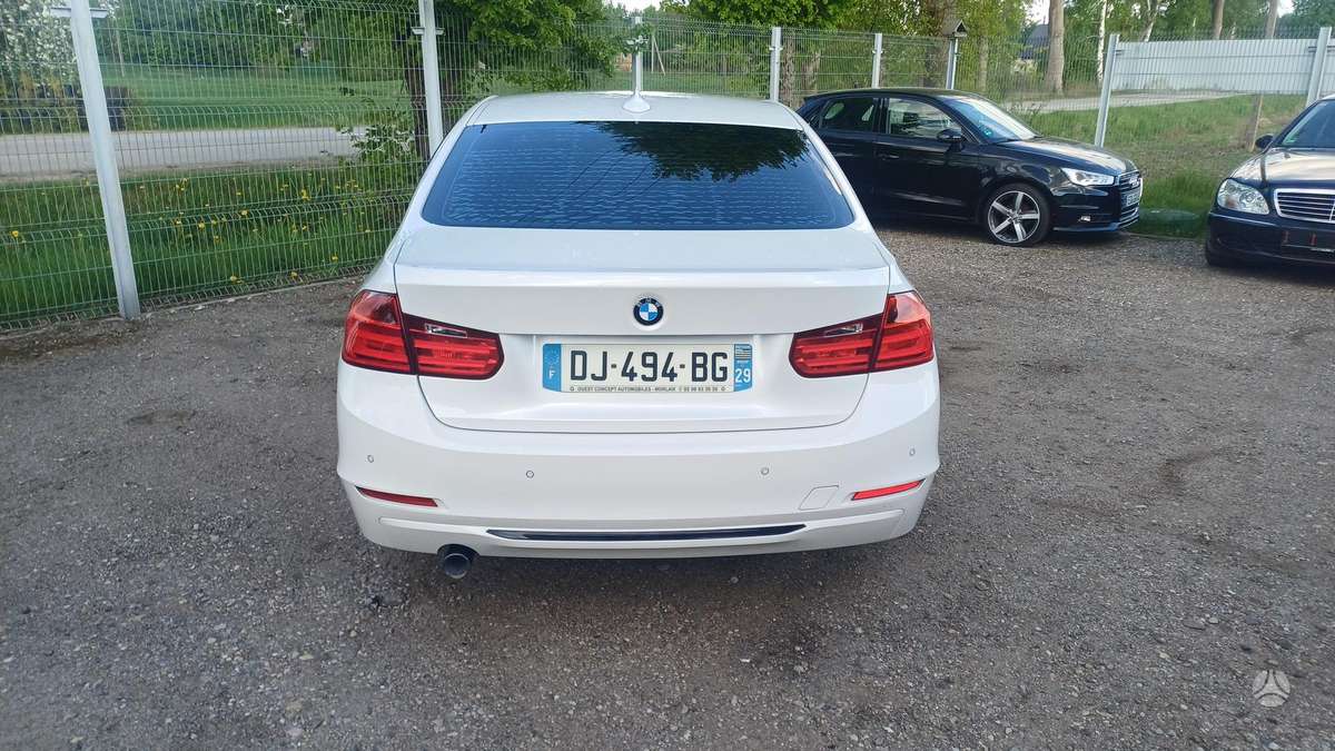 BMW 320, 2.0 l., Седан