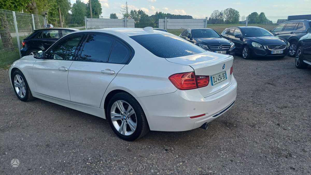 BMW 320, 2.0 l., Седан